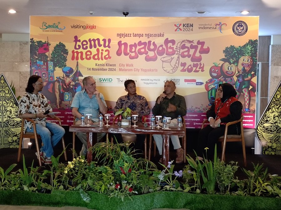 var www html new kbrid2018 layouts uploads thumb konferensi pers ngayogjazz ngejazz tanpa ngasorake di yogyakarta kamis 13 november 2024. foto kbr ken 900x675